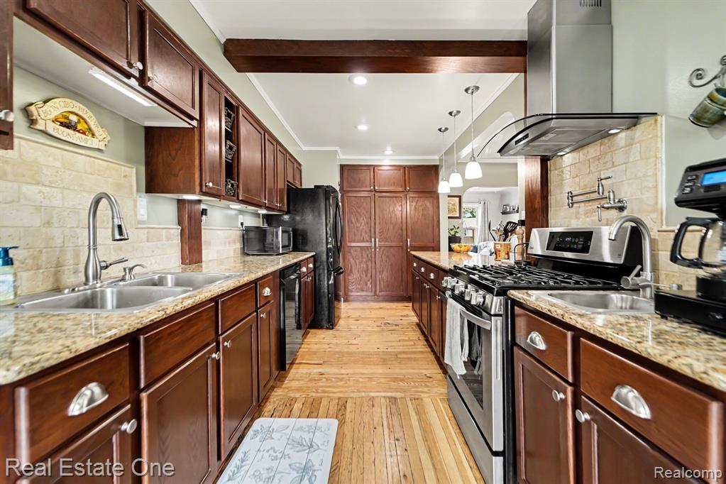 30453 Sheridan Street, Garden City, MI — Photo 9