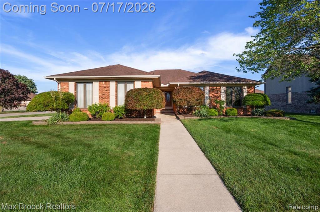 43909 Welland Drive, Clinton Twp, MI 48038 — Photo 37