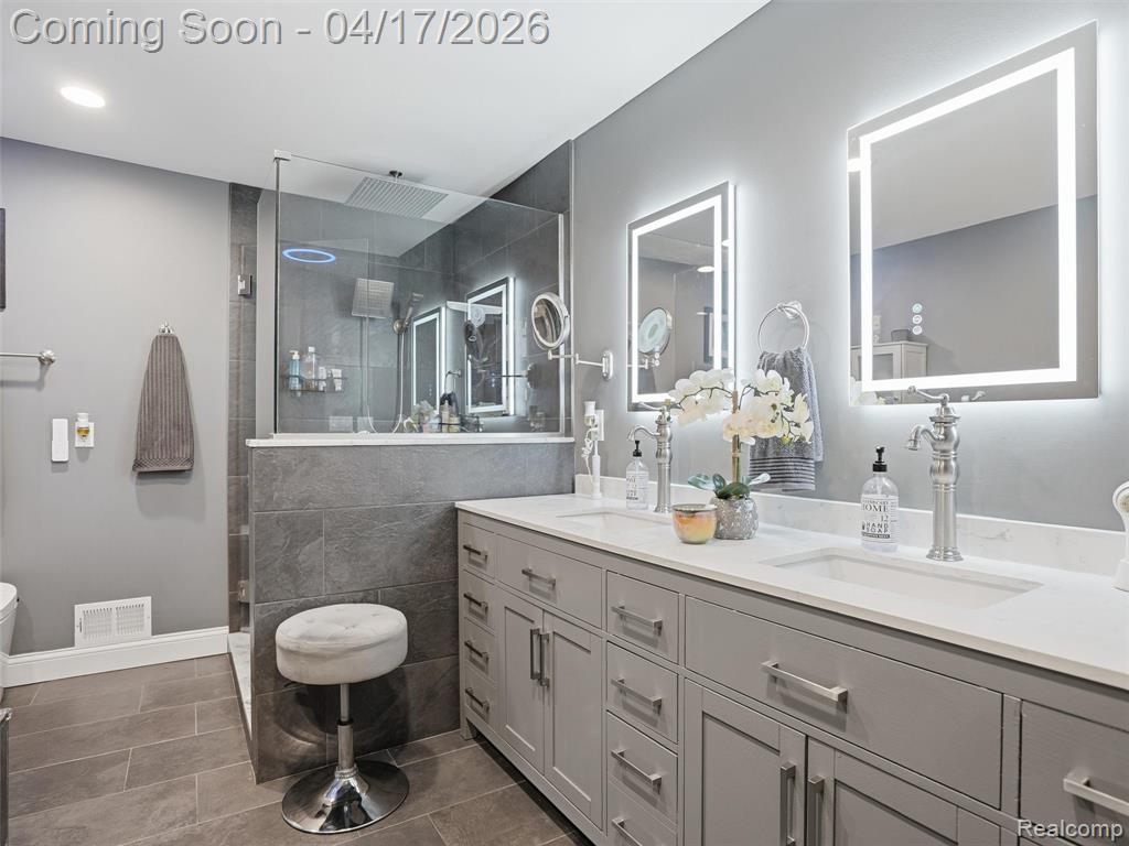 4886 Beacon Hill Drive, Bloomfield Hills, MI 48301 — Photo 42