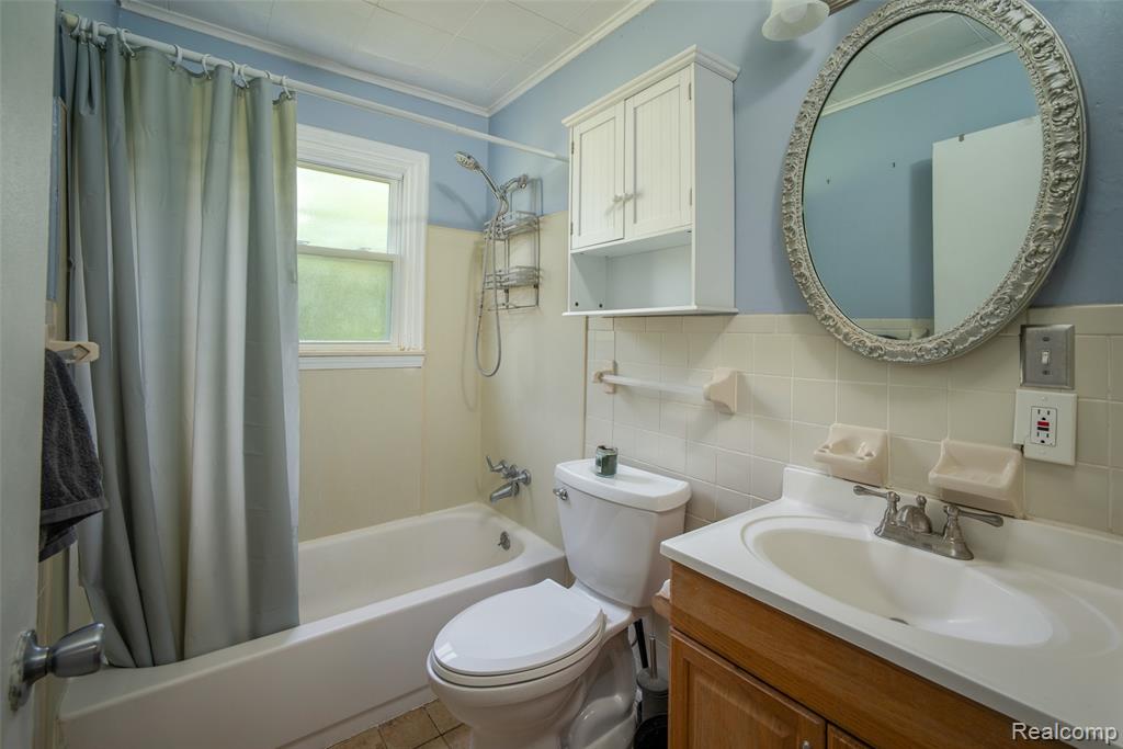 7016 Davison Road, Davison, MI 48423 — Photo 27