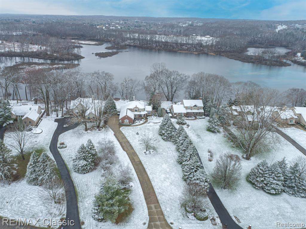 4661 Mallards Landing, Highland, MI — Photo 7