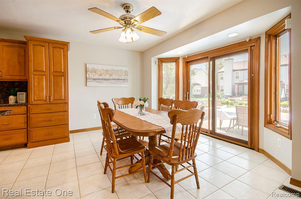 54149 Acadia Drive, Macomb, MI 48042 — Photo 12