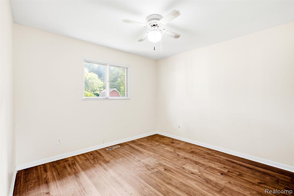 4181 Maes Drive, Port Huron, MI 48060 — Photo 18