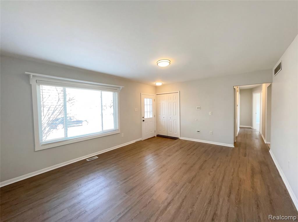 42195 Fairview Drive, Canton, MI 48187 — Photo 10