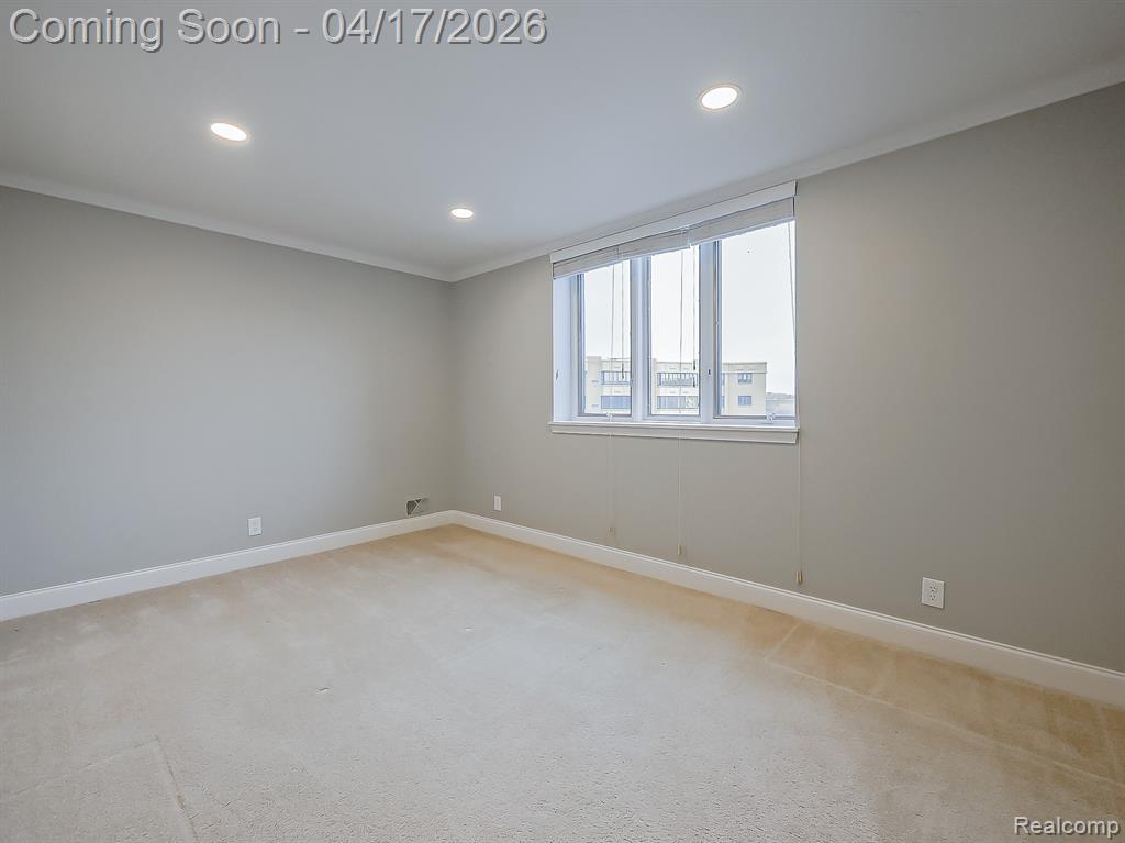 43000 12 Oaks Crescent Drive, 5022, Novi, MI 48377 — Photo 16
