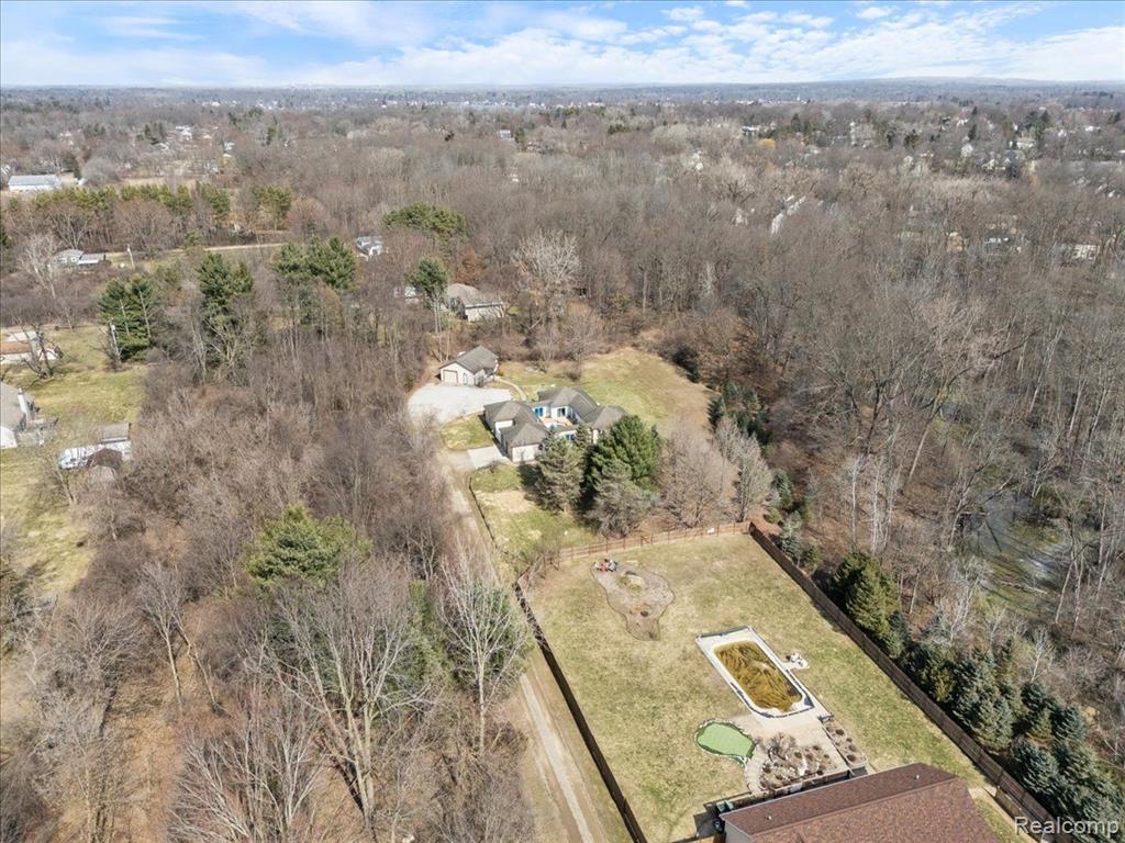 572 CASEMER Road, Lake Orion, MI — Photo 5