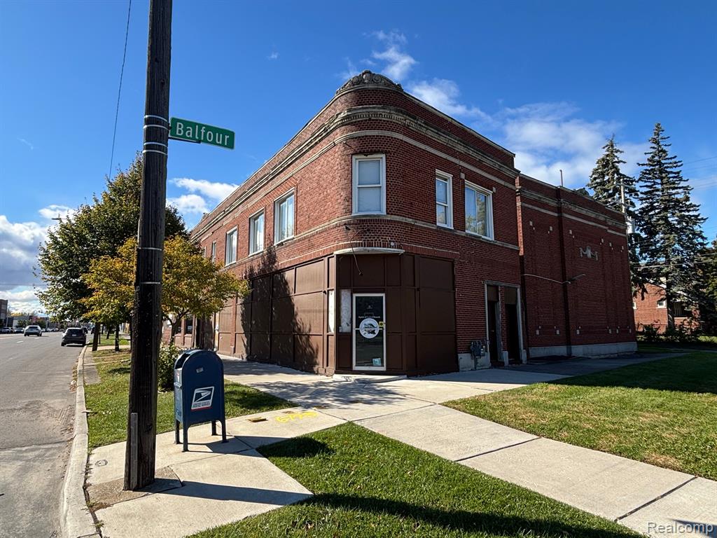 15635 MACK Avenue, Detroit, MI 48224 — Photo 27
