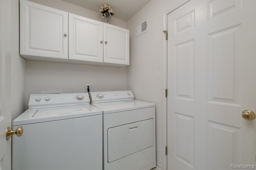 7820 CHLOE Court, Van Buren, MI 48111 — Photo 14
