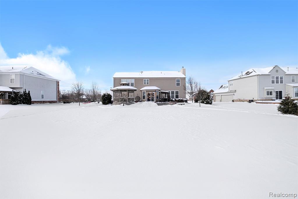 8375 Oxford Lane, Grand Blanc, MI 48439 — Photo 34