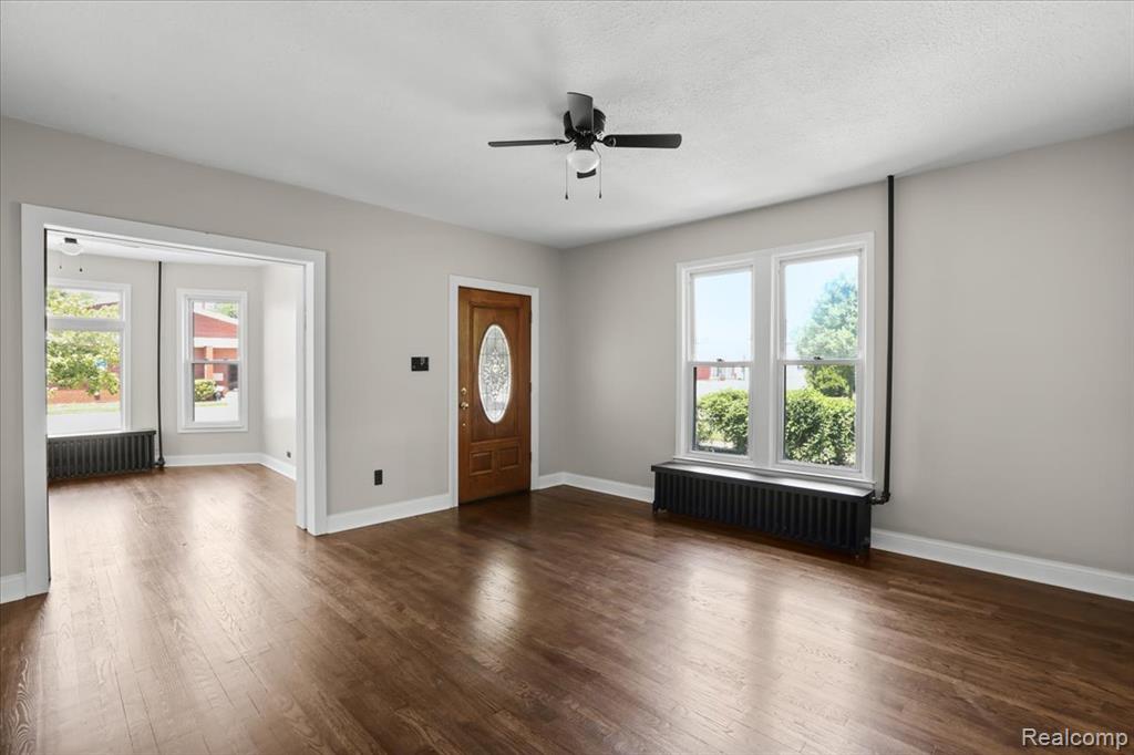 1105 Oak Street, Wyandotte, MI 48192 — Photo 4