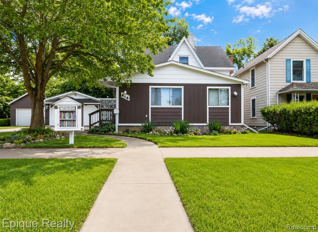 414 Oak Street, Ypsilanti, MI 48198 — front exterior