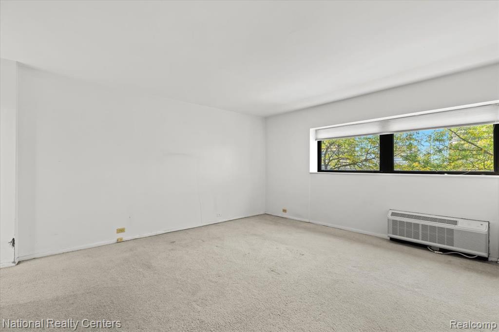 5000 Town Center, 408, Southfield, MI 48075 — Photo 12