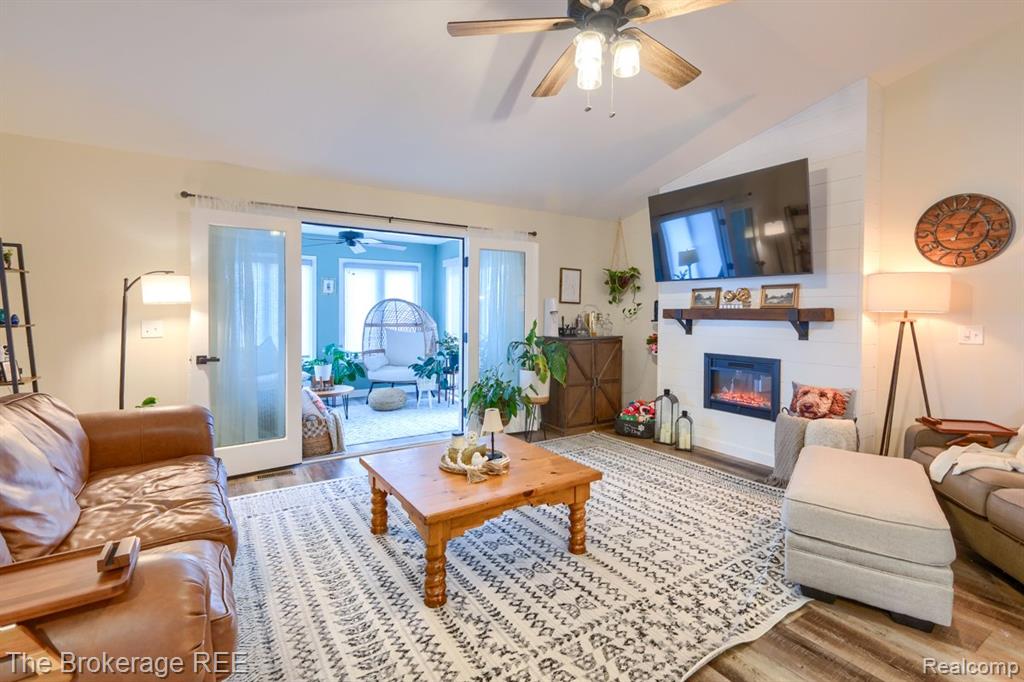 9390 Rayna Drive, Davison, MI 48423 — Photo 10