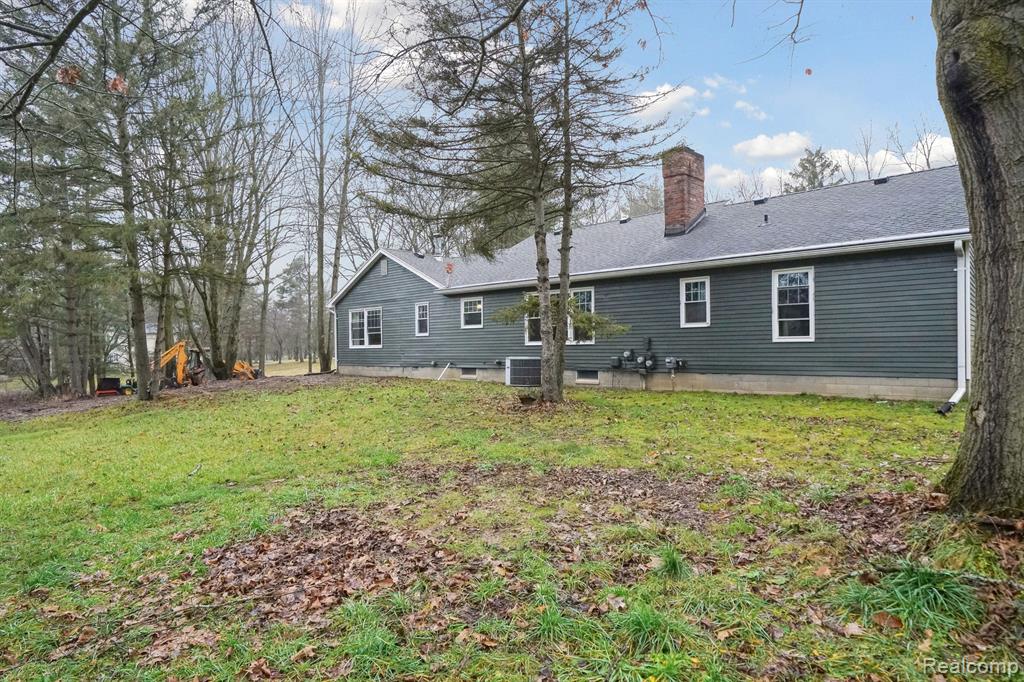 4186 BRANDON Drive, Howell, MI 48843 — Photo 33
