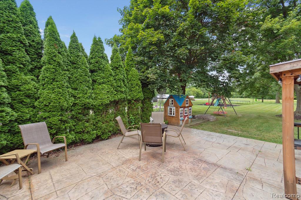 5350 Lathrop Street, Trenton, MI 48183 — Photo 7