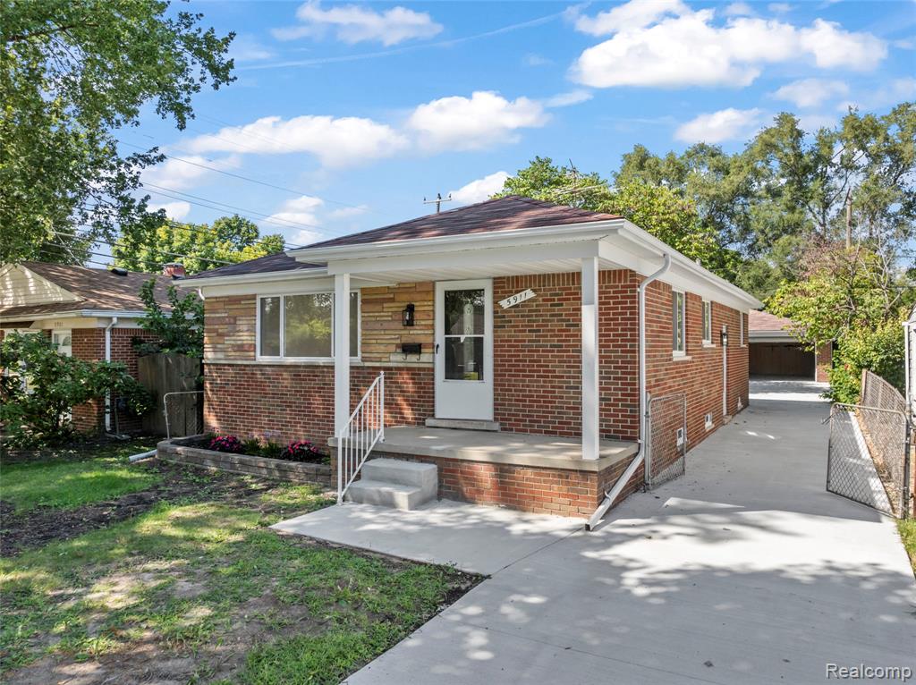 5911 Highview Street, Dearborn Heights, MI 48127 — front exterior