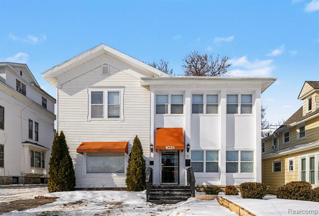 1031 N Washington Avenue, Lansing, MI 48906