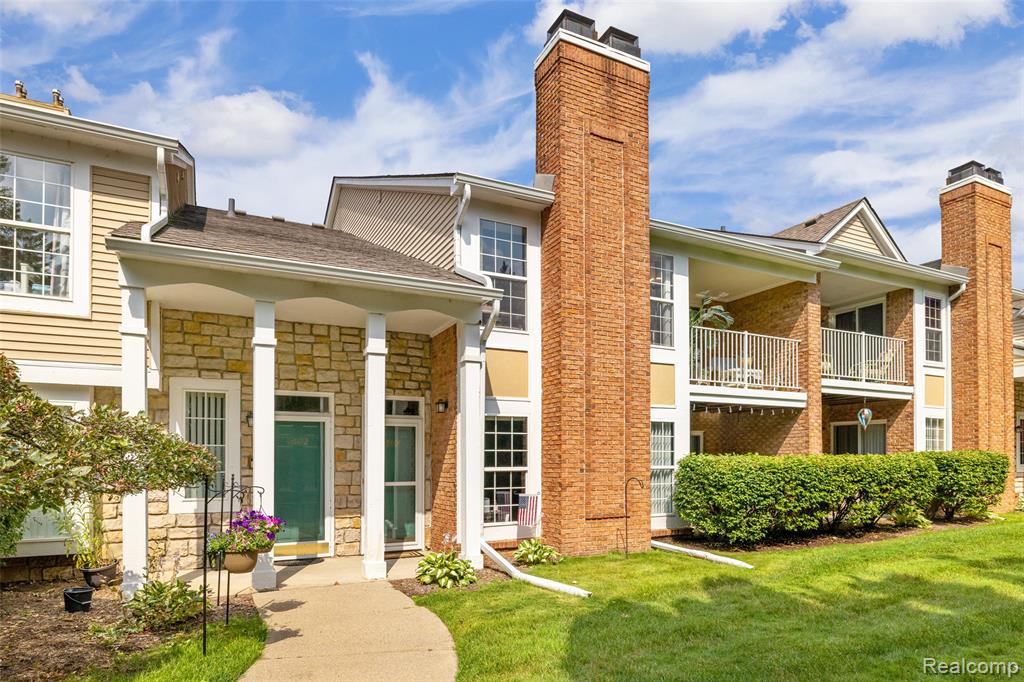 56472 Chesapeake Trail, 71, Utica, MI 48316