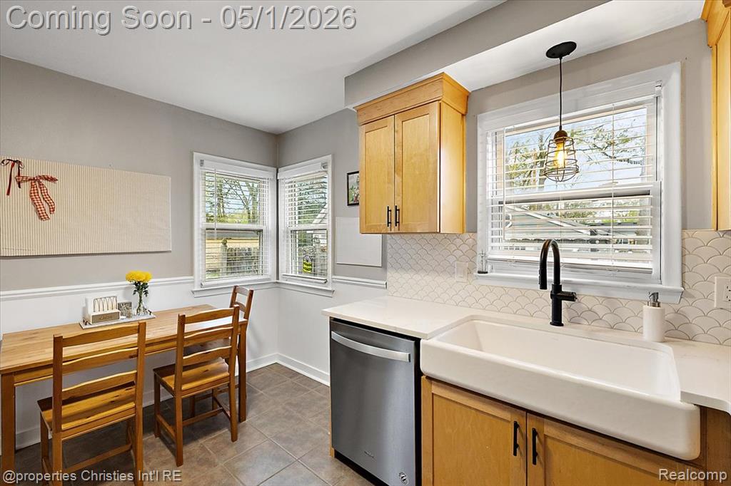 926 Catalpa Drive, Royal Oak, MI 48067 — Photo 10