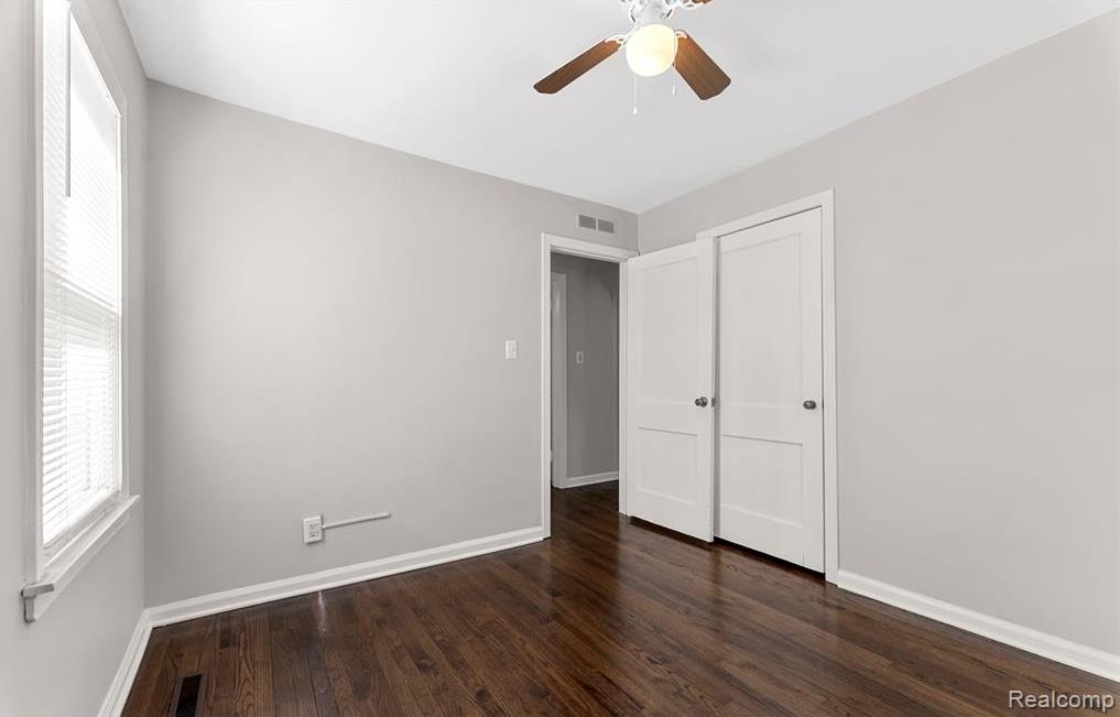 4924 Huron Street, Dearborn Heights, MI 48125 — Photo 13