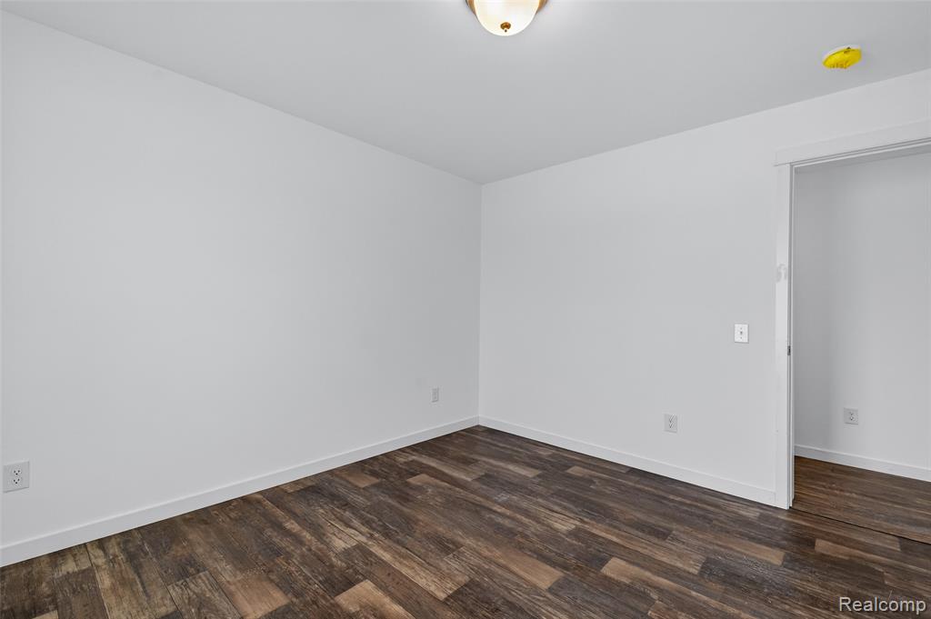 7511 Packard Avenue, Warren, MI 48091 — Photo 10