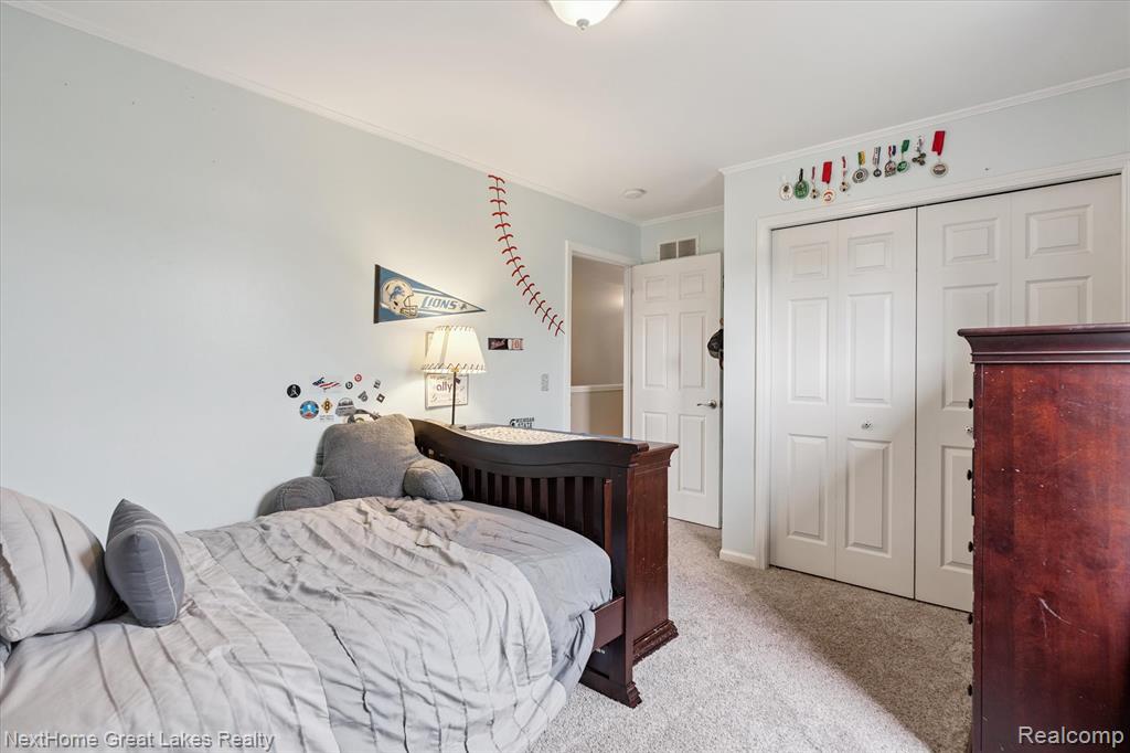 4900 Meadow Crest Circle, Holly, MI 48442 — Photo 25