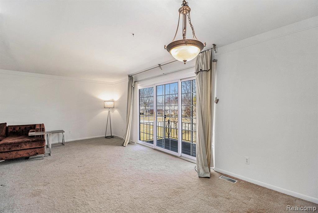 470 Fox Hills Drive N, A-5, Bloomfield Hills, MI 48304 — Photo 11
