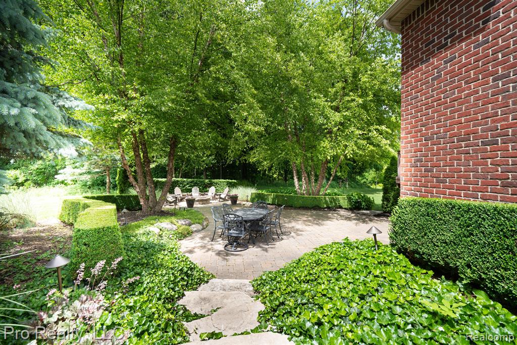 17779 BRIAR RIDGE Lane, Northville, MI 48168 — Photo 54