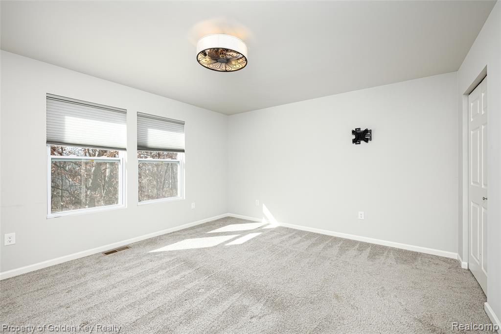420 Dorchester Drive, Howell, MI 48855 — Photo 21