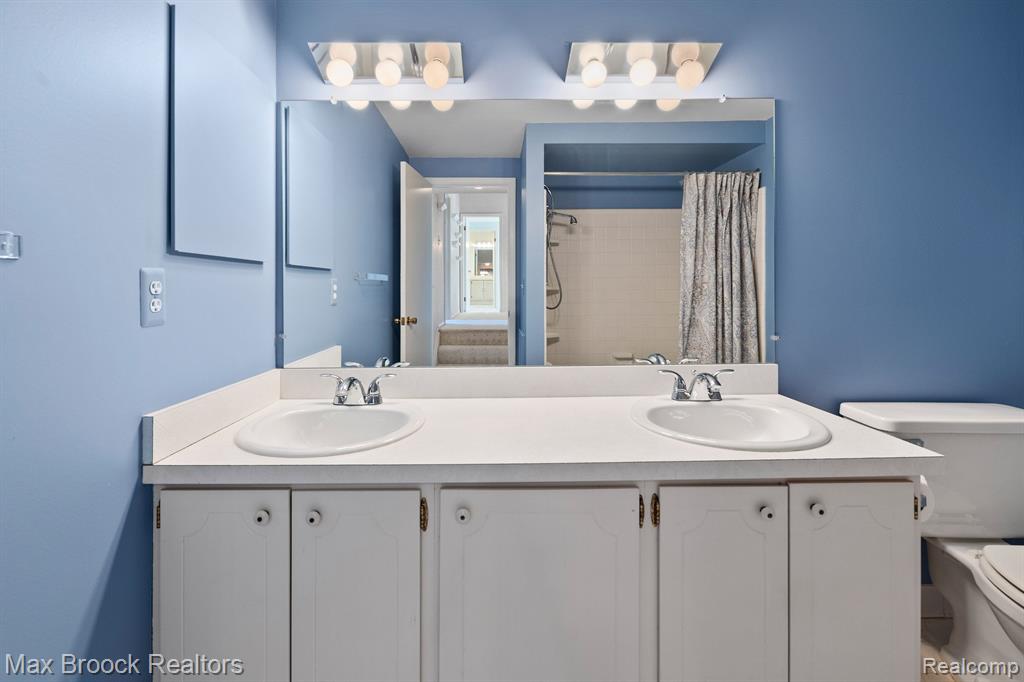 4838 KEW Court, Bloomfield Hills, MI 48301 — Photo 37