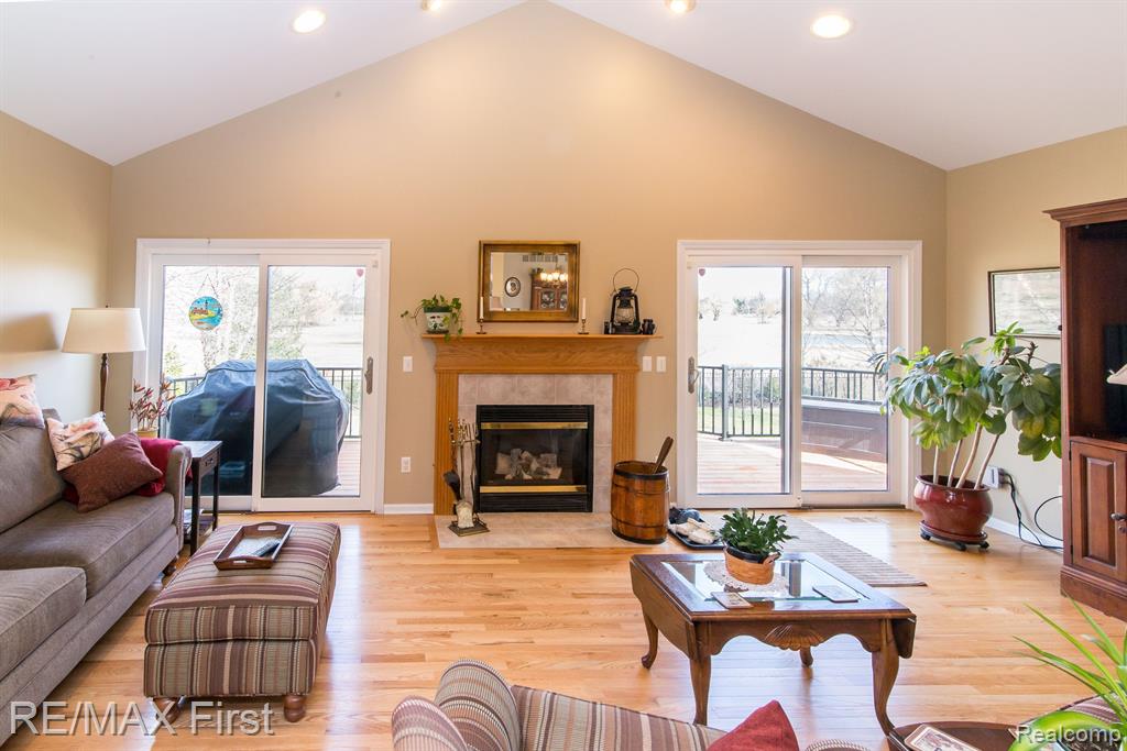 8598 GOLF LANE Drive, Commerce Twp, MI 48382 — Photo 30