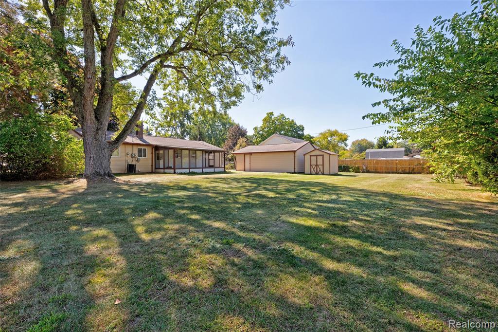 4730 Pinedale Avenue, Clarkston, MI — Photo 43