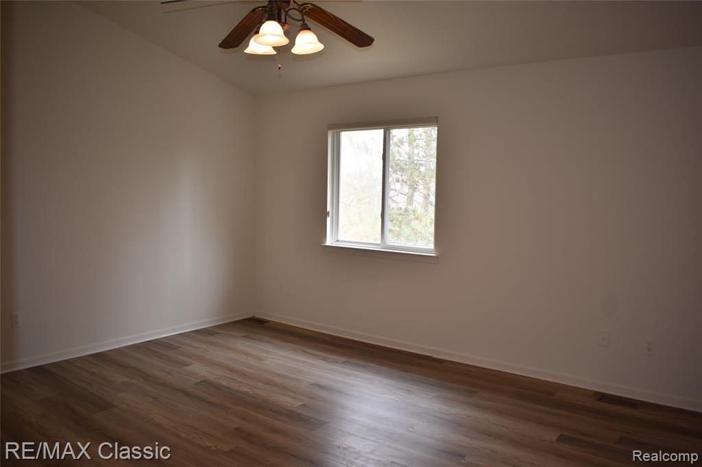 201 Columbia Drive, South Lyon, MI 48178 — Photo 33