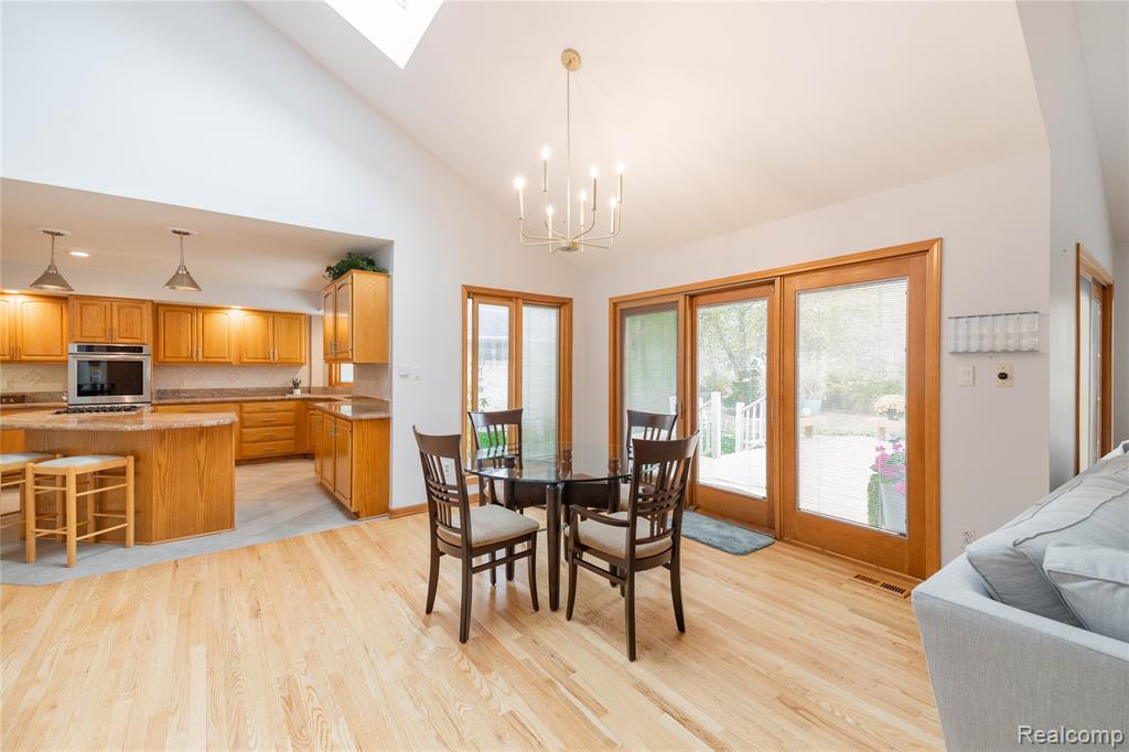 29462 East River Road, Grosse Ile, MI 48138 — Photo 17