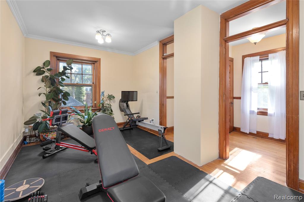 1450 Iroquois Street, Detroit, MI 48214 — Photo 44