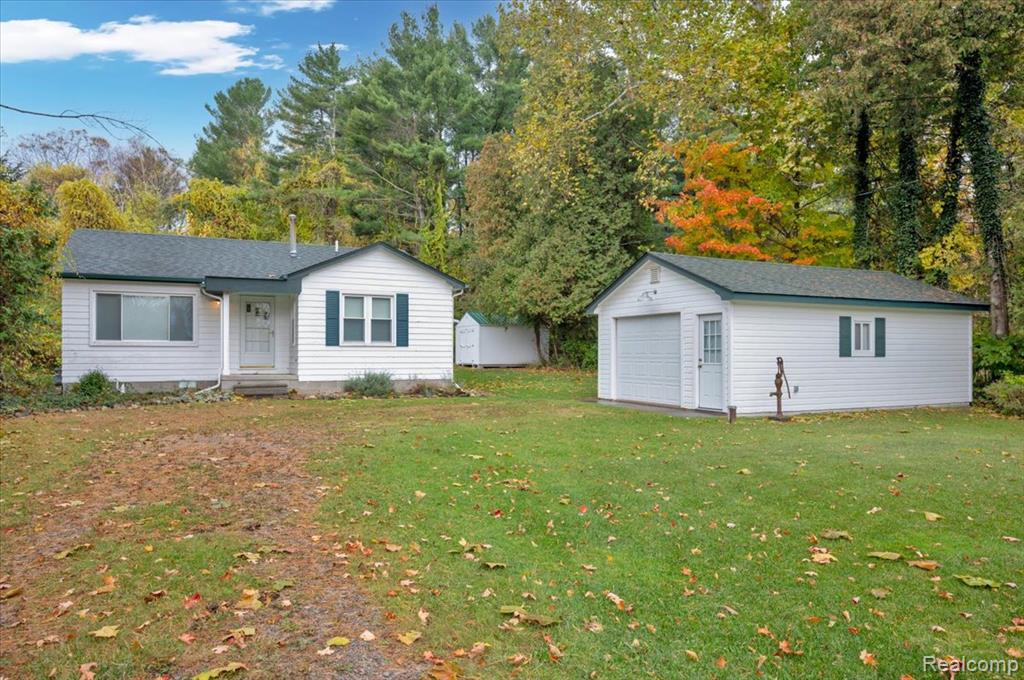 5036 Lakeshore Road, Lexington, MI 48450 — Photo 2