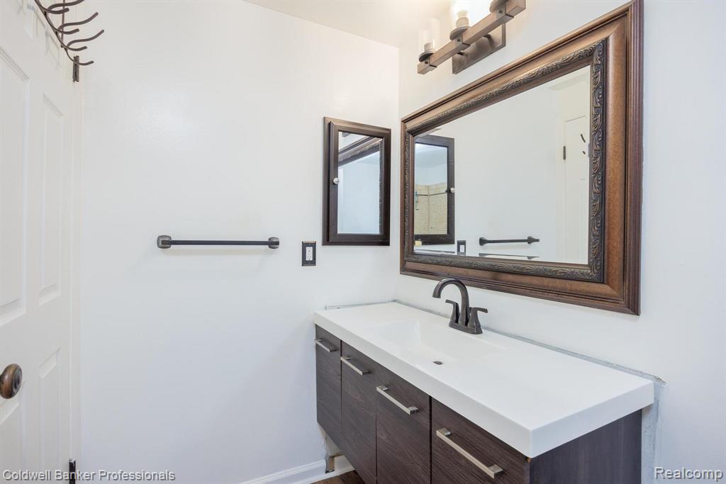41272 Lehigh Court, Northville, MI 48167 — Photo 21