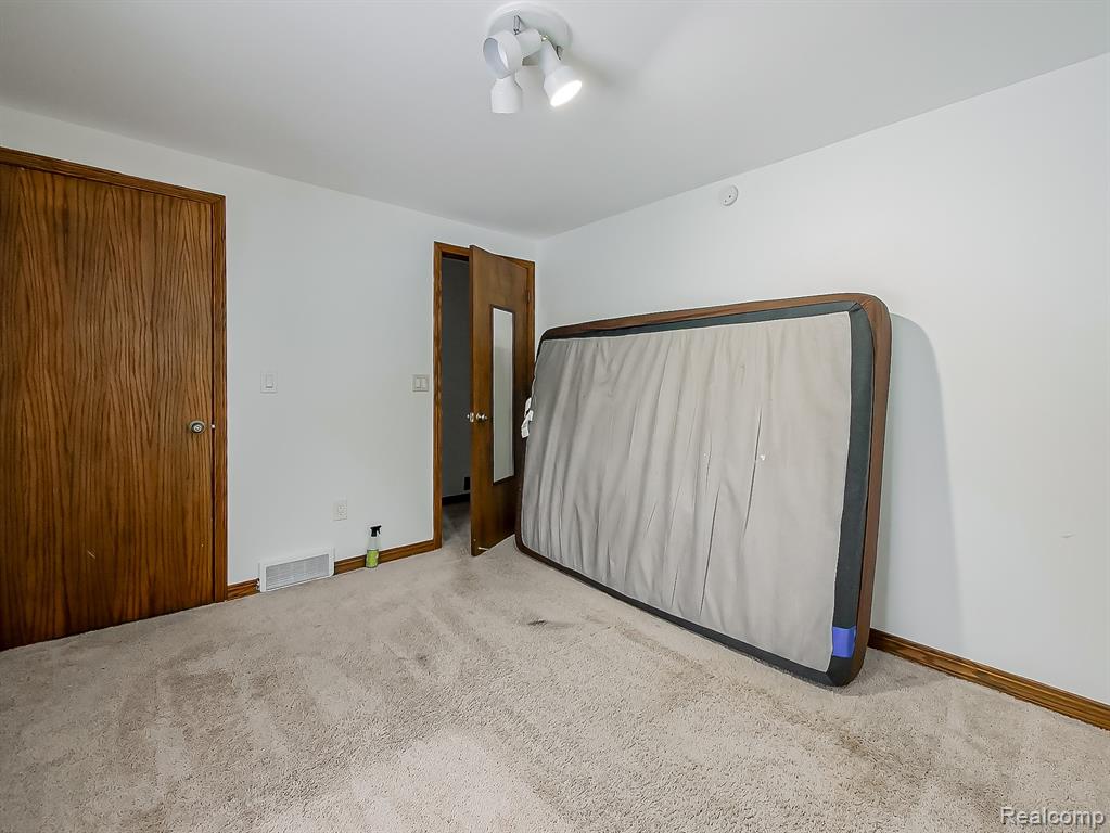 6087 N Parent Street, Westland, MI — Photo 17