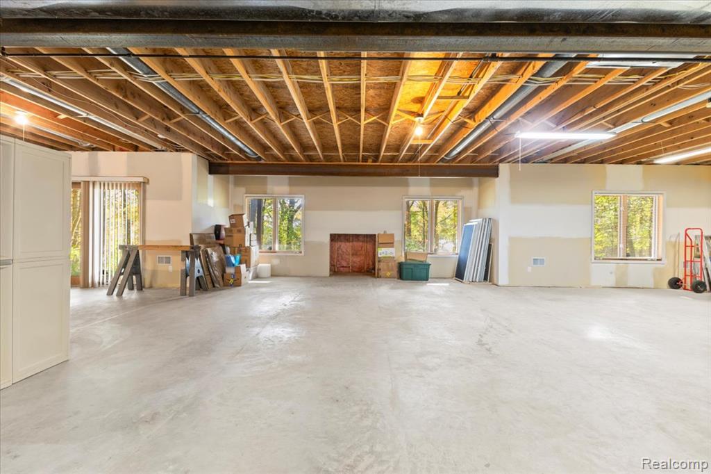 860 Galahad Drive, Ortonville, MI 48462 — Photo 42