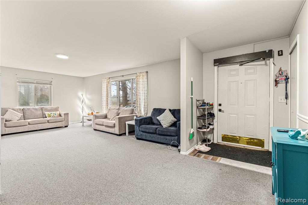 6429 N Beech Daly Road, Dearborn Heights, MI 48127 — Photo 4