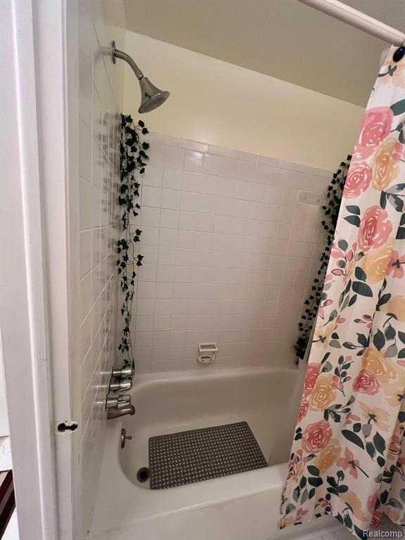 1815 BRENTWOOD Drive, Troy, MI 48098 — Photo 28