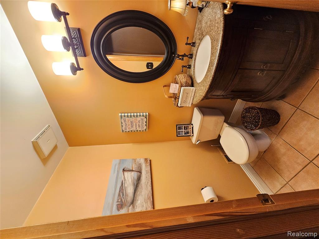 1325 Beach Drive, Orion, MI — Photo 29