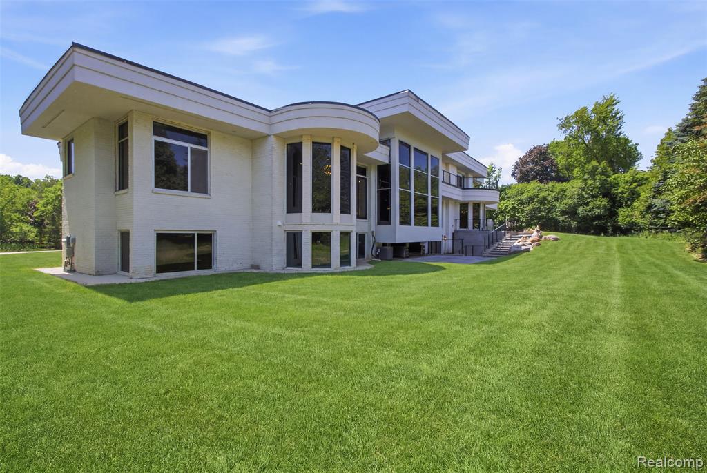 24696 Franklin Park Drive, Franklin, MI 48025 — Photo 84