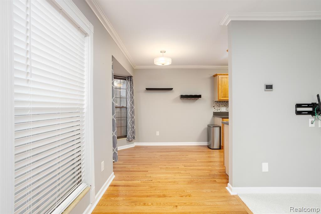 22213 PONDVIEW, 26, Novi, MI — Photo 5