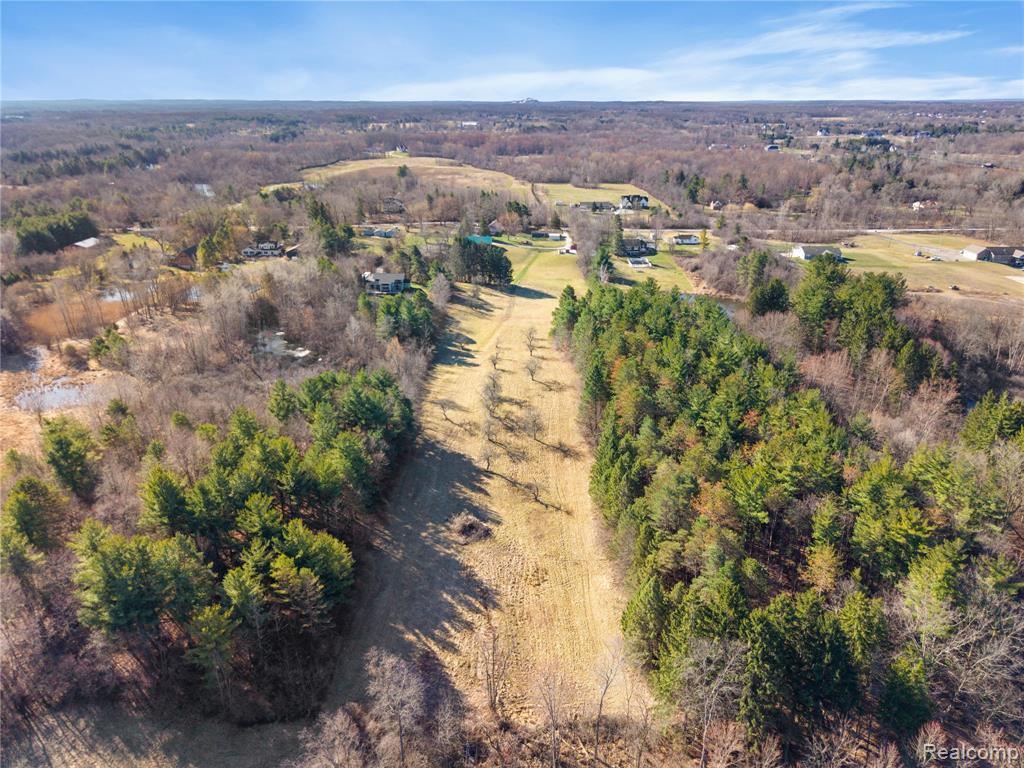 7163 Burpee Road, Grand Blanc, MI 48439 — Photo 52