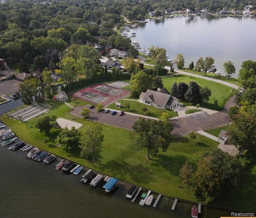 1449 BENVENUE Street, Sylvan Lake, MI 48320 — Photo 28
