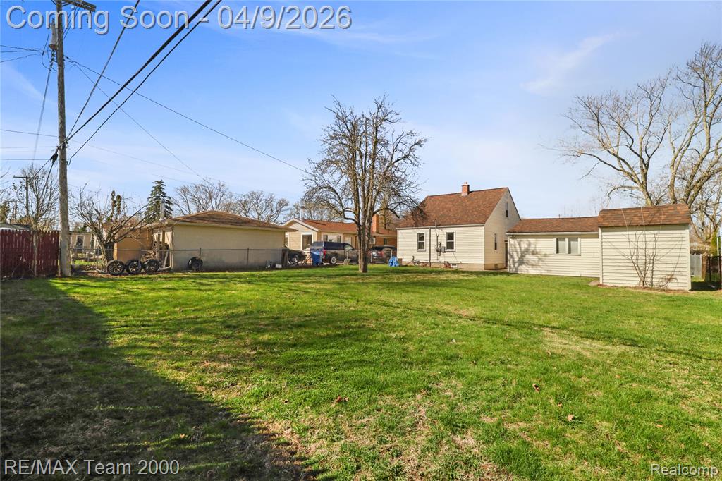 7014 Kinmore Street, Dearborn Heights, MI 48127 — Photo 13