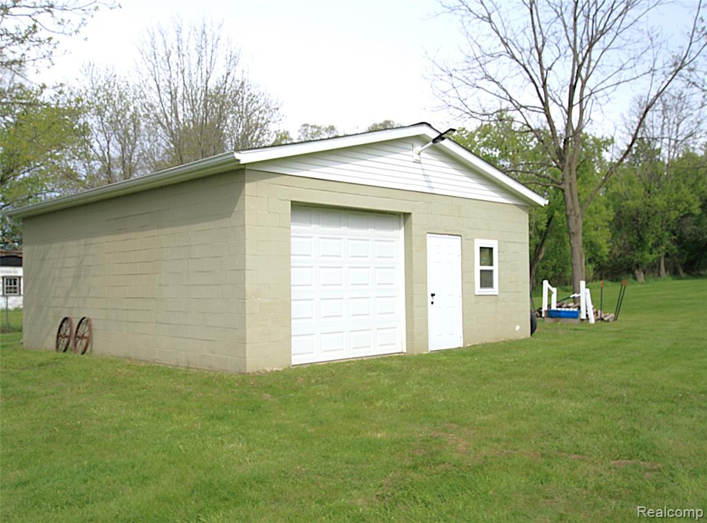 5404 Miller Road, Swartz Creek, MI 48473 — Photo 5