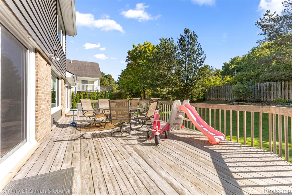 5084 Champlain Circle, West Bloomfield, MI 48323 — Photo 47
