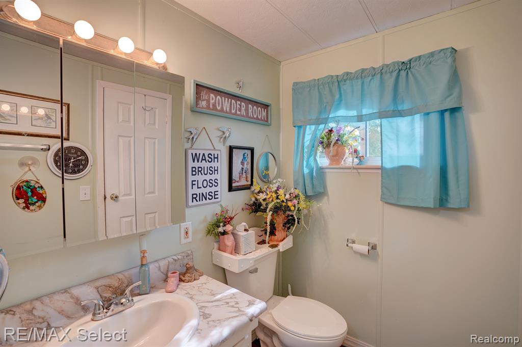 205 N Jefferson Street, Otisville, MI 48463 — Photo 24